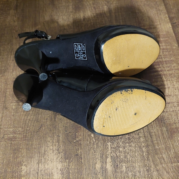 3 for $15! Nine West heels - Picture 4 of 6